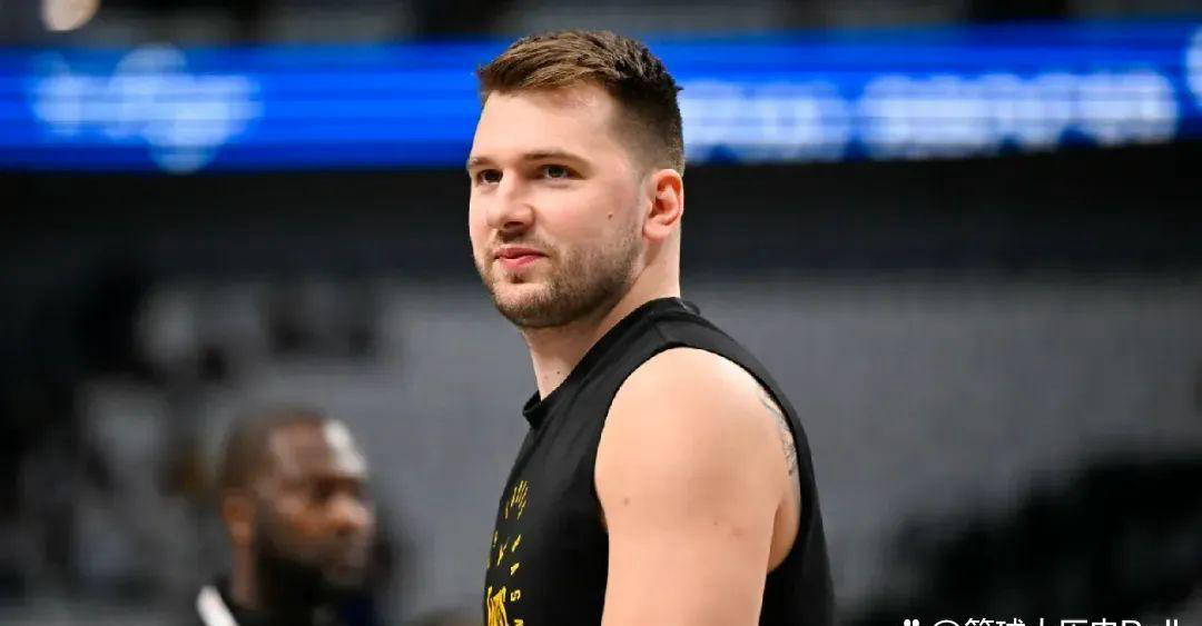 yihao-关于东契奇官方宣布表现优异新规，独行侠引发争议！的信息