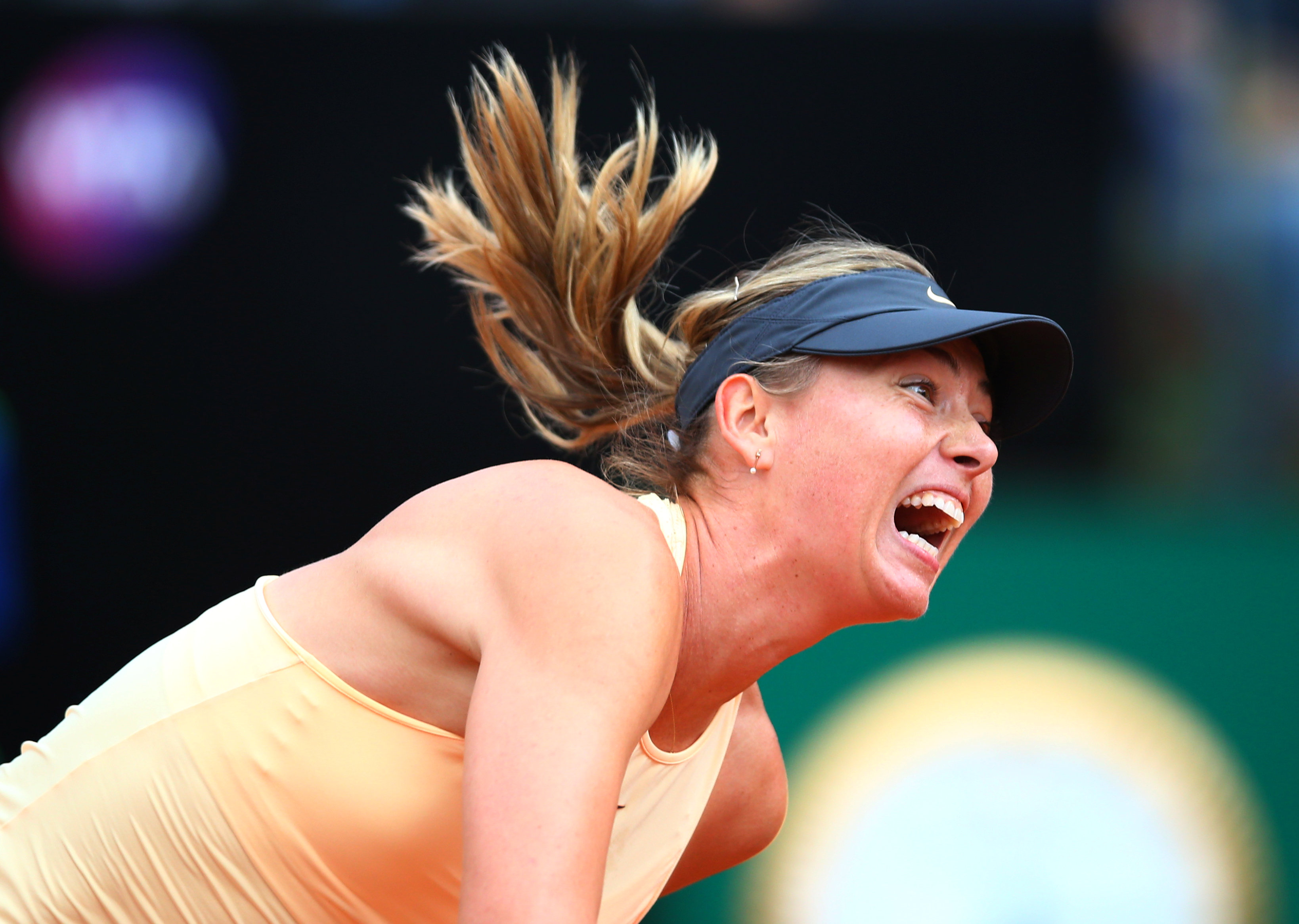 yihao-莎拉波娃在TES比赛中重返赛场，表现优异引发热议！