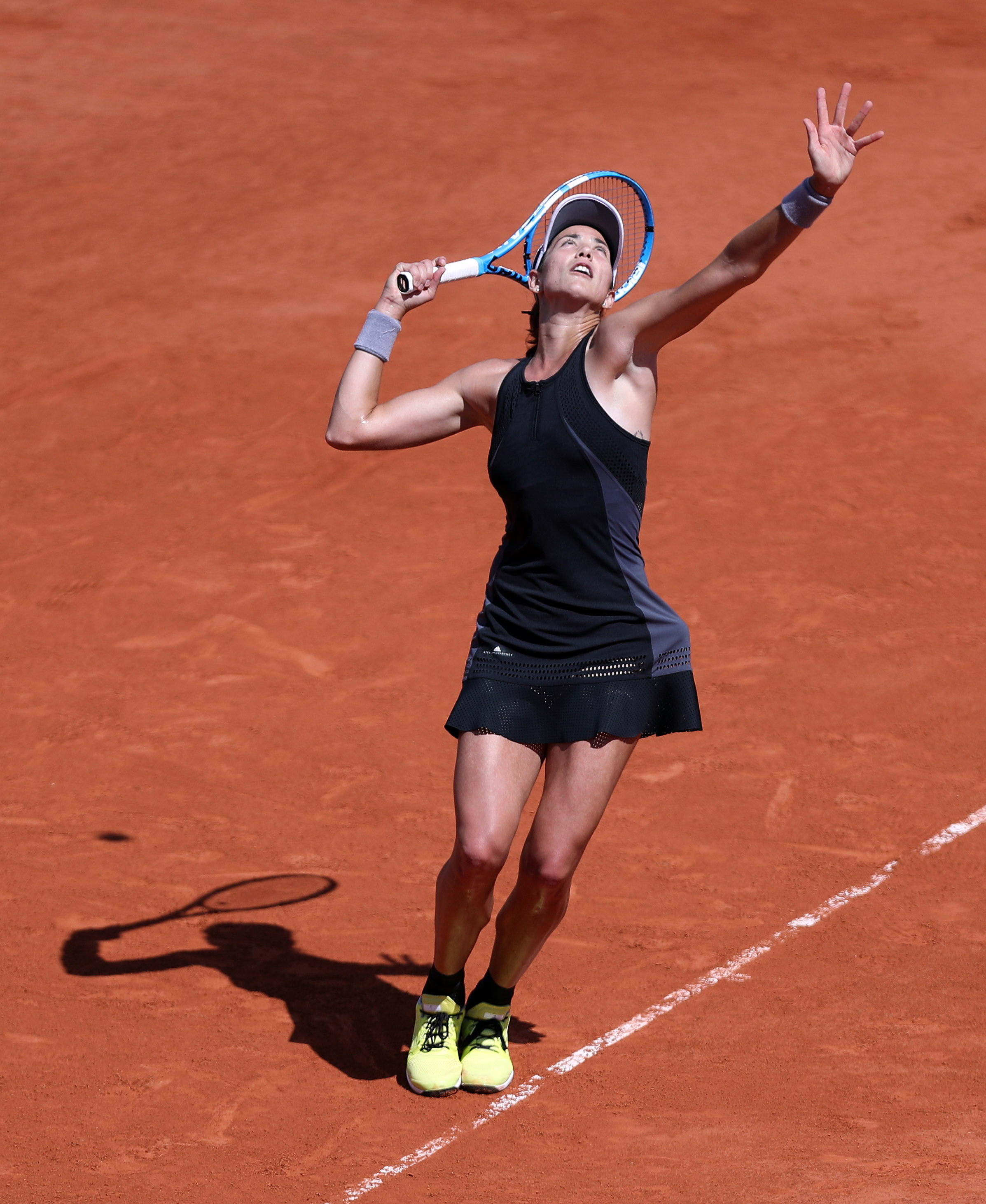 yihao-关于哈兰德巅峰对决，穆古鲁扎与70激战巴塞罗那分钟，回归赛场胜负难料！的信息