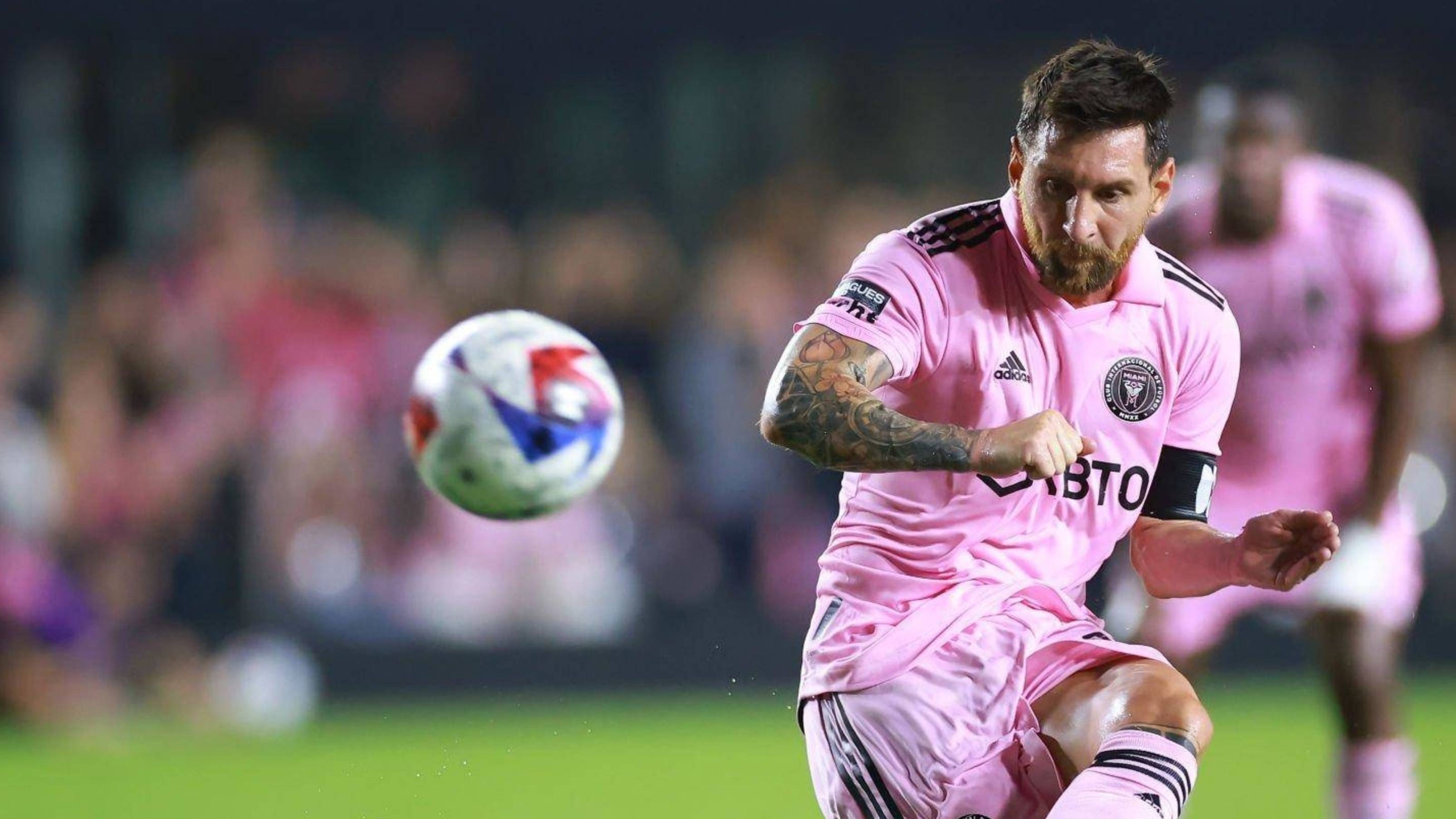 壹号娱乐-梅西迎来十五赛季高光表现，尤文图斯球迷沸腾！的简单介绍