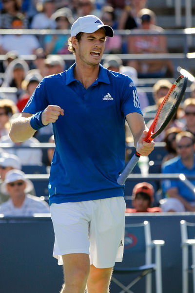 NG大舞台-穆雷爆冷击败塞尔维亚队，精彩发挥引爆全场！的简单介绍